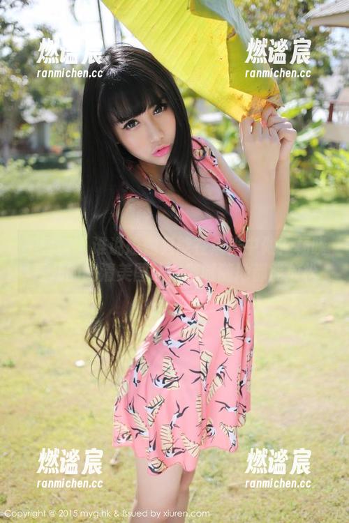 美媛馆-杨晓青儿 美媛馆 - 谁说瑜伽只能在晨光中做?杨晓青儿的高清美图让你随时随地都能放松