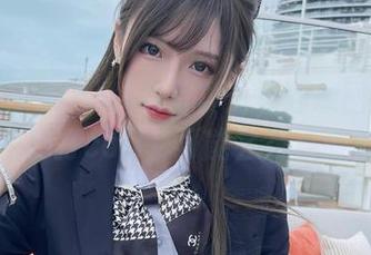 腐团儿Ikaros纯白写真：看到原图我忍不住想给她打call，可能会有点激动哦！