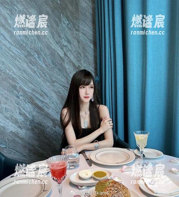 腐团儿Ikaros 腐团儿Ikaros的九尾狐阿狸:定制图集,心啊,真的被这身姿勾走了!