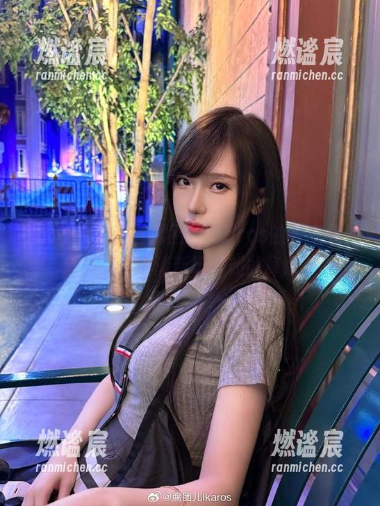 腐团儿Ikaros 次元少女精选:腐团儿Ikaros的写真集,怎么能把小清新玩得如此肆意?