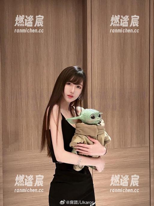 腐团儿Ikaros 逗比腐团儿Ikaros带你入坑路人女主养成法,套图分享真是让人捧腹!
