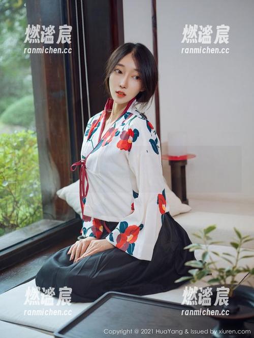 花漾show-绮里嘉ula 花漾show - 绮里嘉ula的无圣光双马尾写真:当你发现自己想多了…哈哈!