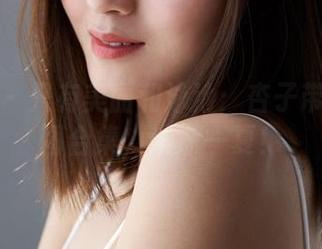 蜜桃社 – 只有美丽和泳池：杏子带来的美图合集，清凉一夏！