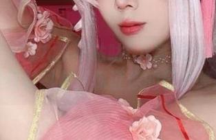一脚踏入阿九从不咕咕(九言)的美脚世界，免费获取图包，保证你的日子亮晶晶！