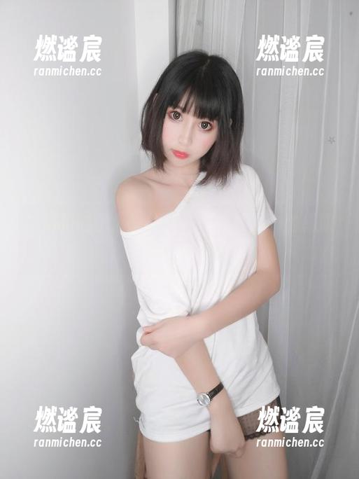雯粥粥 雯粥粥的护士写生活:一边截图一边感叹,这身风格真是绝了!